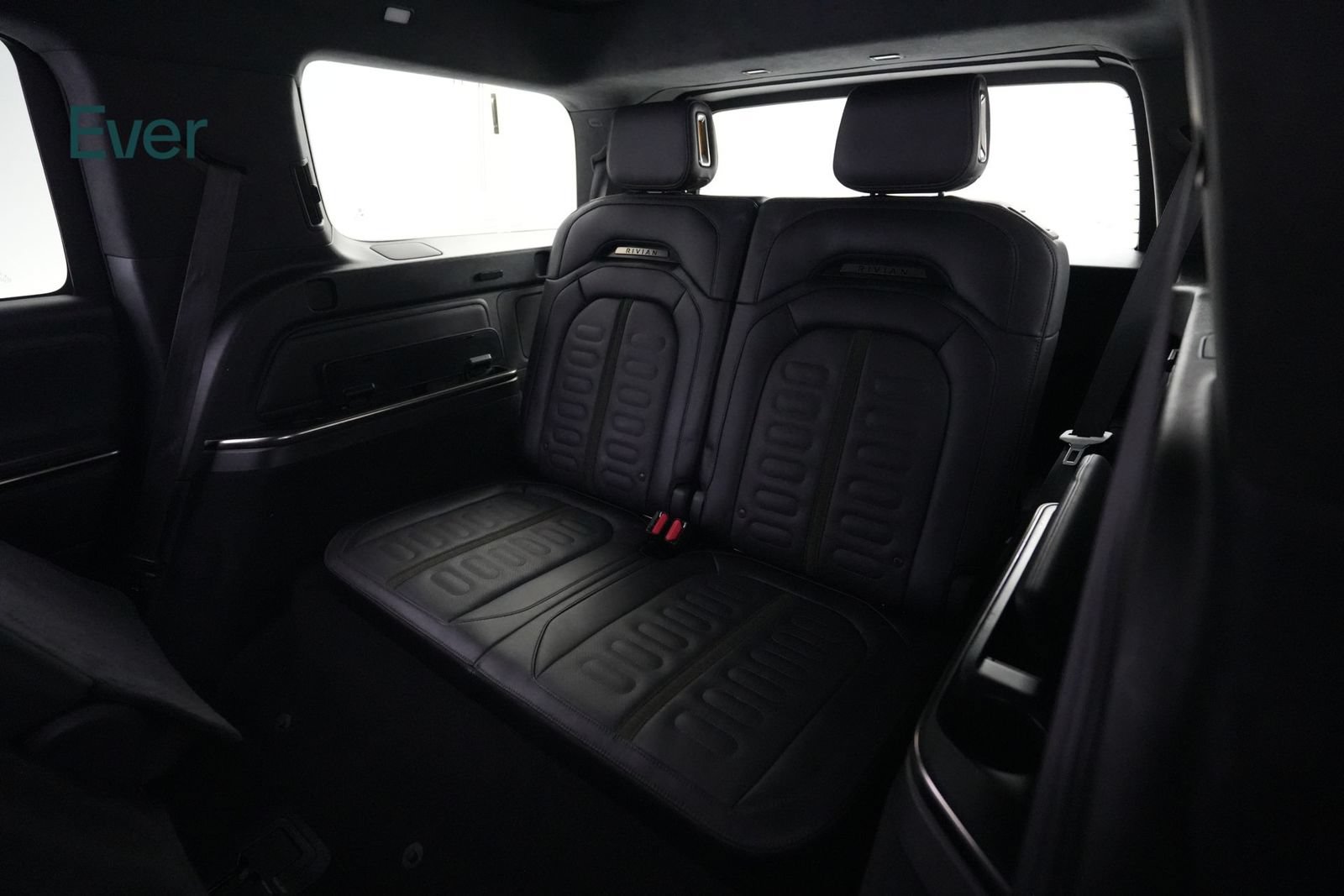Used 2023 Rivian R1S Adventure AWD/4WD image 25