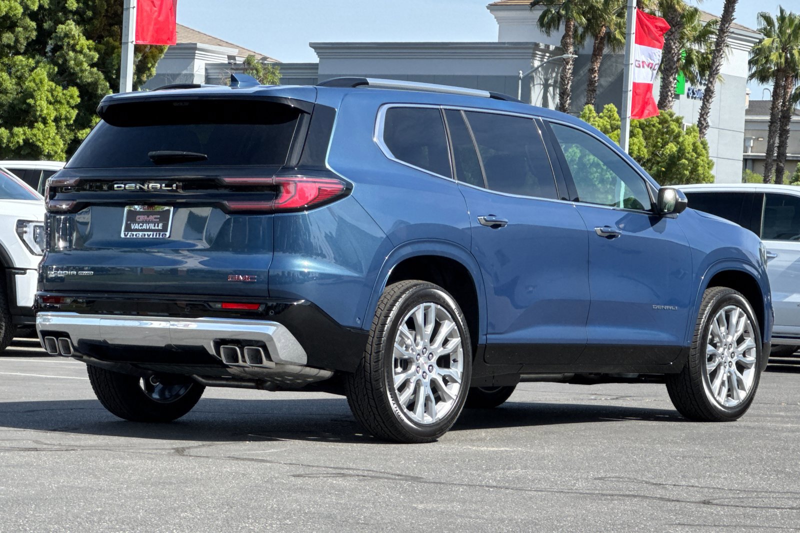 New 2026 GMC Acadia Denali w/ Super Cruise Package AWD/4WD image 5