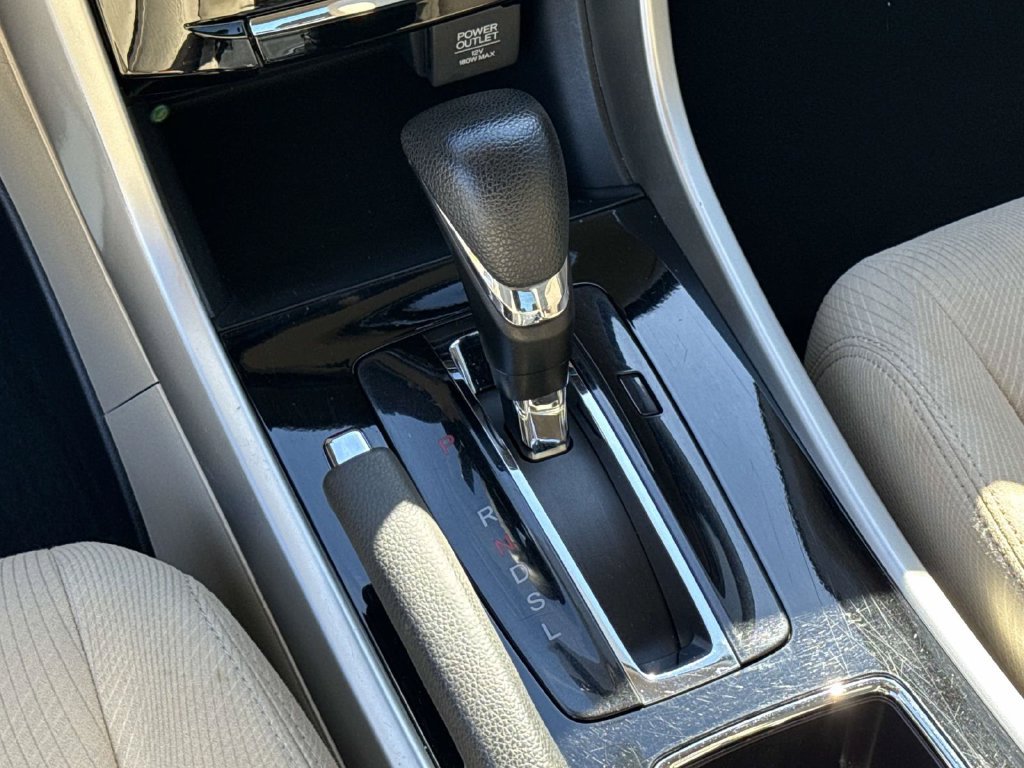 Used 2016 Honda Accord EX image 35