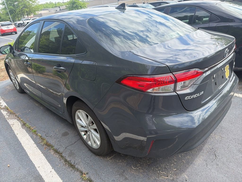 Used 2025 Toyota Corolla LE FWD image 7