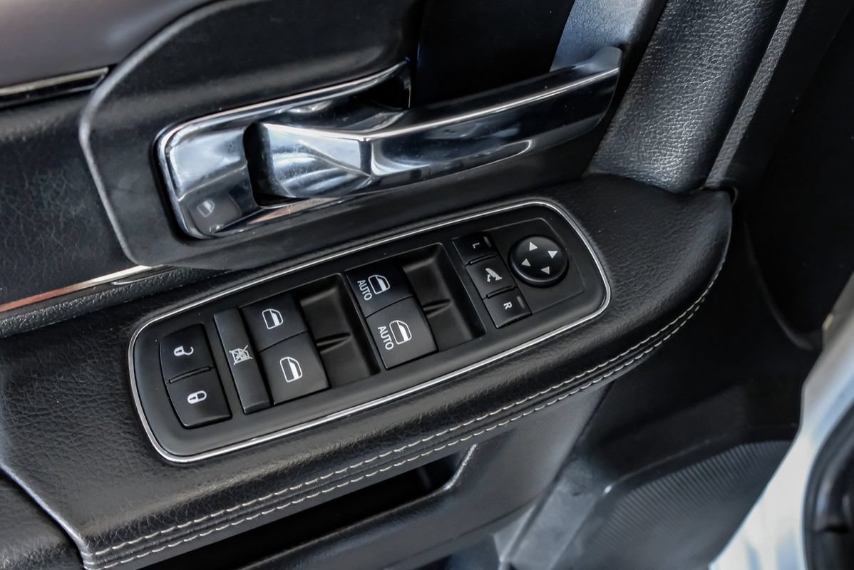 Used 2018 RAM 2500 Laramie w/ Sport Appearance Group AWD/4WD image 44