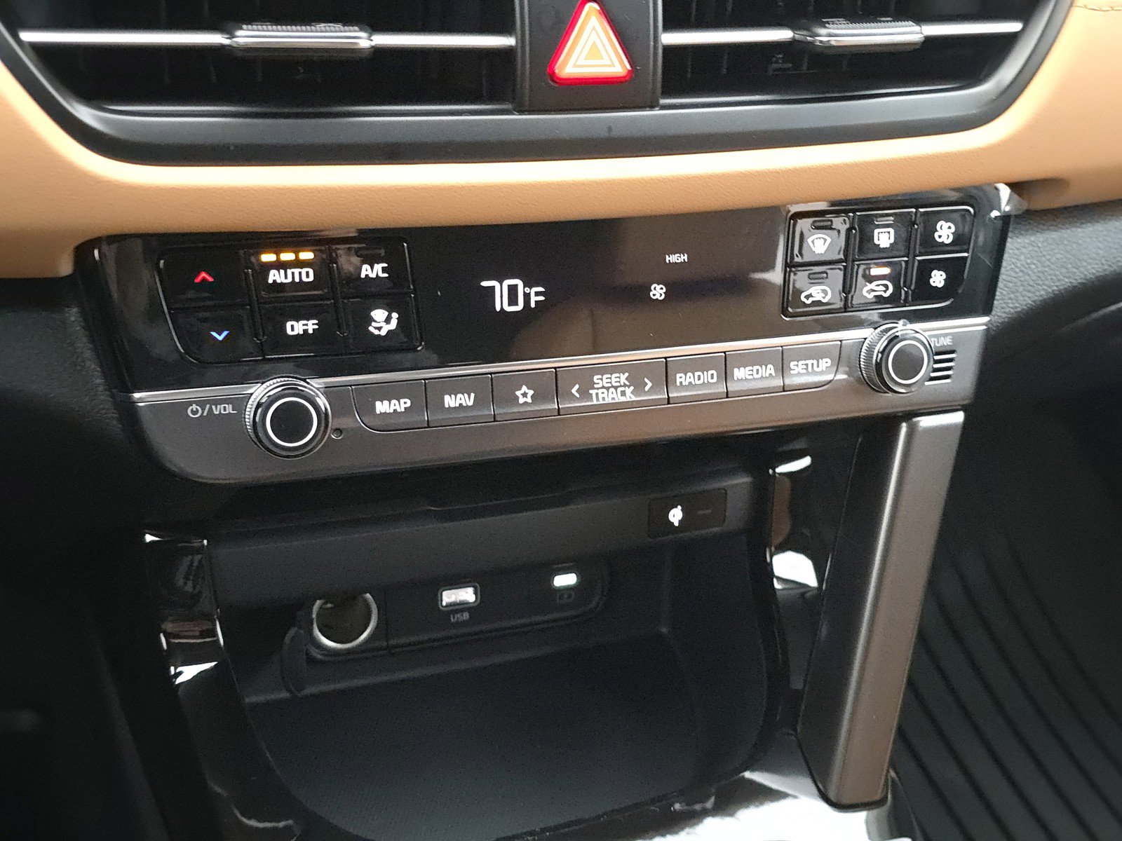 New 2026 Kia Seltos EX w/ EX Sunroof Package AWD/4WD image 16