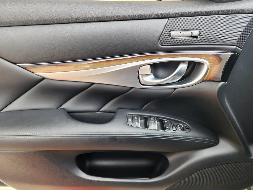 Used 2013 INFINITI M37 w/ Premium Pkg RWD image 23