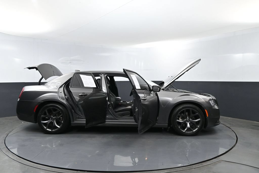 Used 2023 Chrysler 300 S RWD image 27