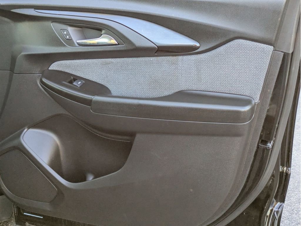 Certified 2023 Chevrolet TrailBlazer LS image 28