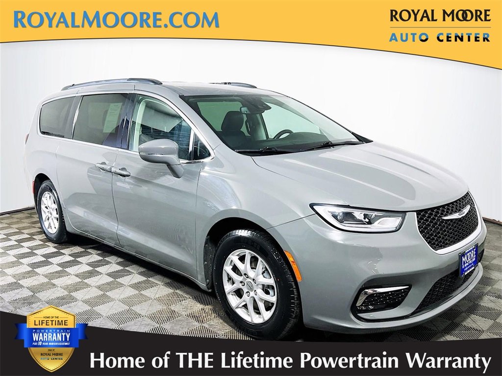 Used 2022 Chrysler Pacifica Touring-L image 1