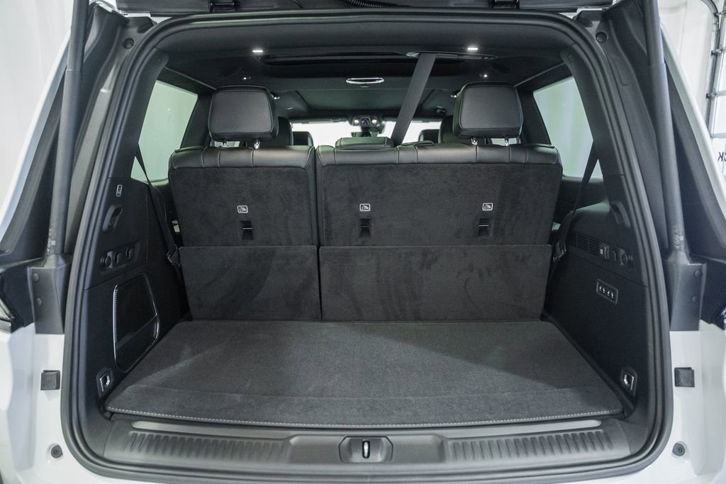 New 2026 Jeep Grand Wagoneer Limited AWD/4WD image 9