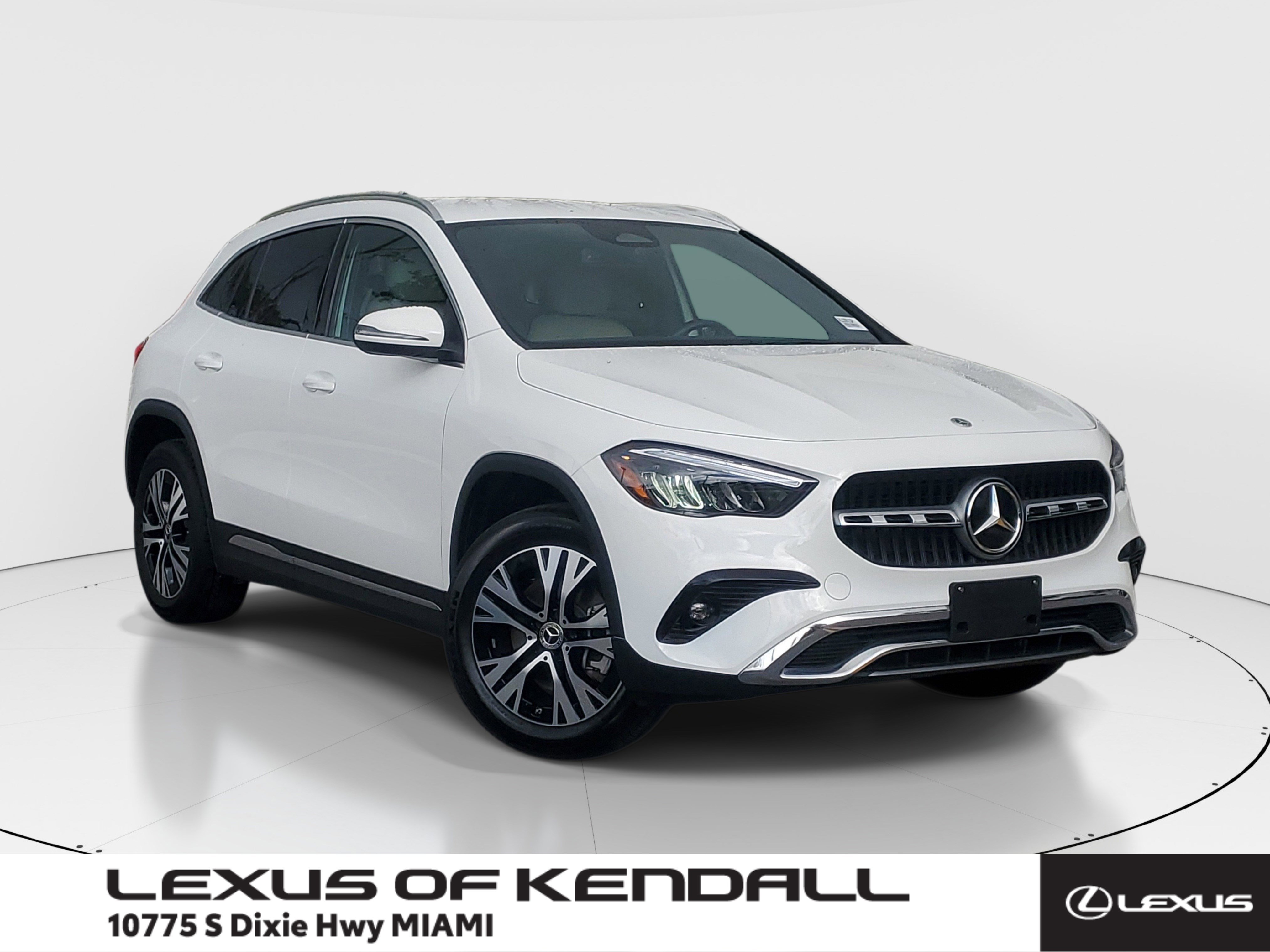 Used 2025 Mercedes-Benz GLA 250 4MATIC image 1