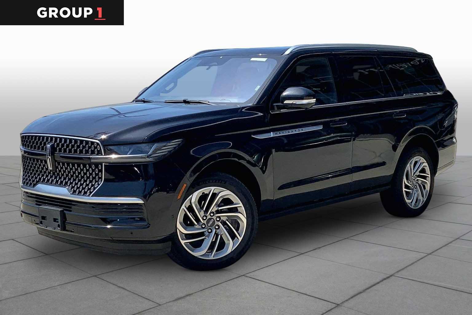 Used 2025 Lincoln Navigator Reserve AWD/4WD image 1