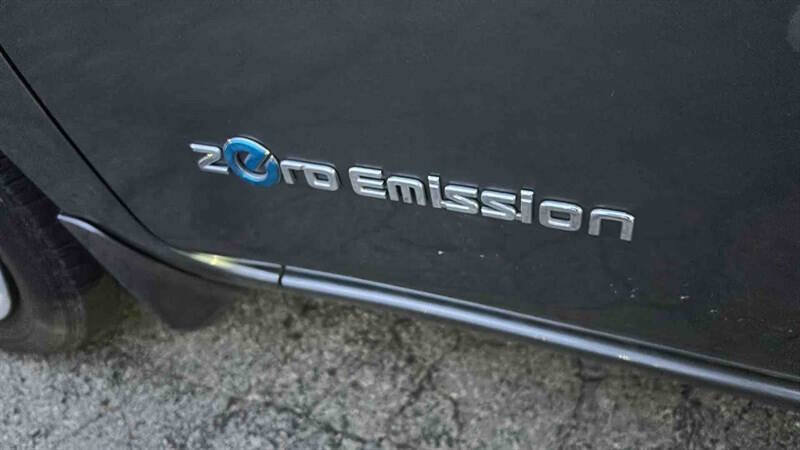 Used 2016 Nissan Leaf S w/ Charger Package image 14