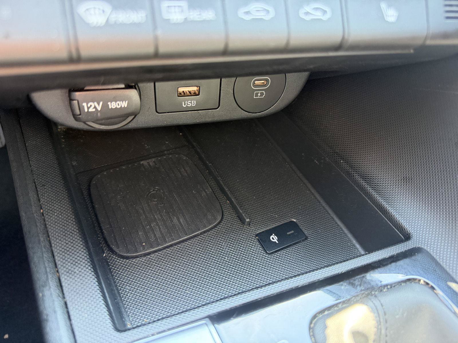 Used 2025 Hyundai Elantra SEL FWD image 15