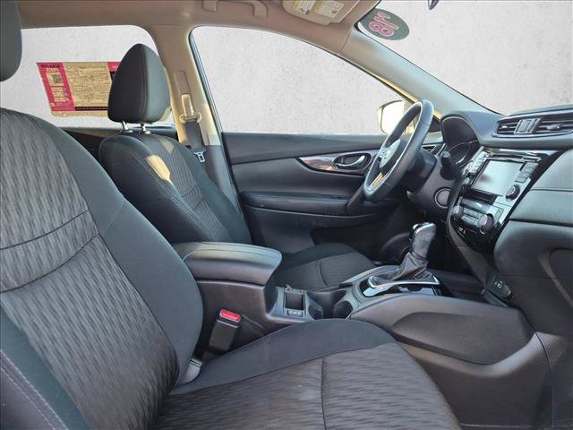 Used 2018 Nissan Rogue SV w/ Premium Package FWD image 21