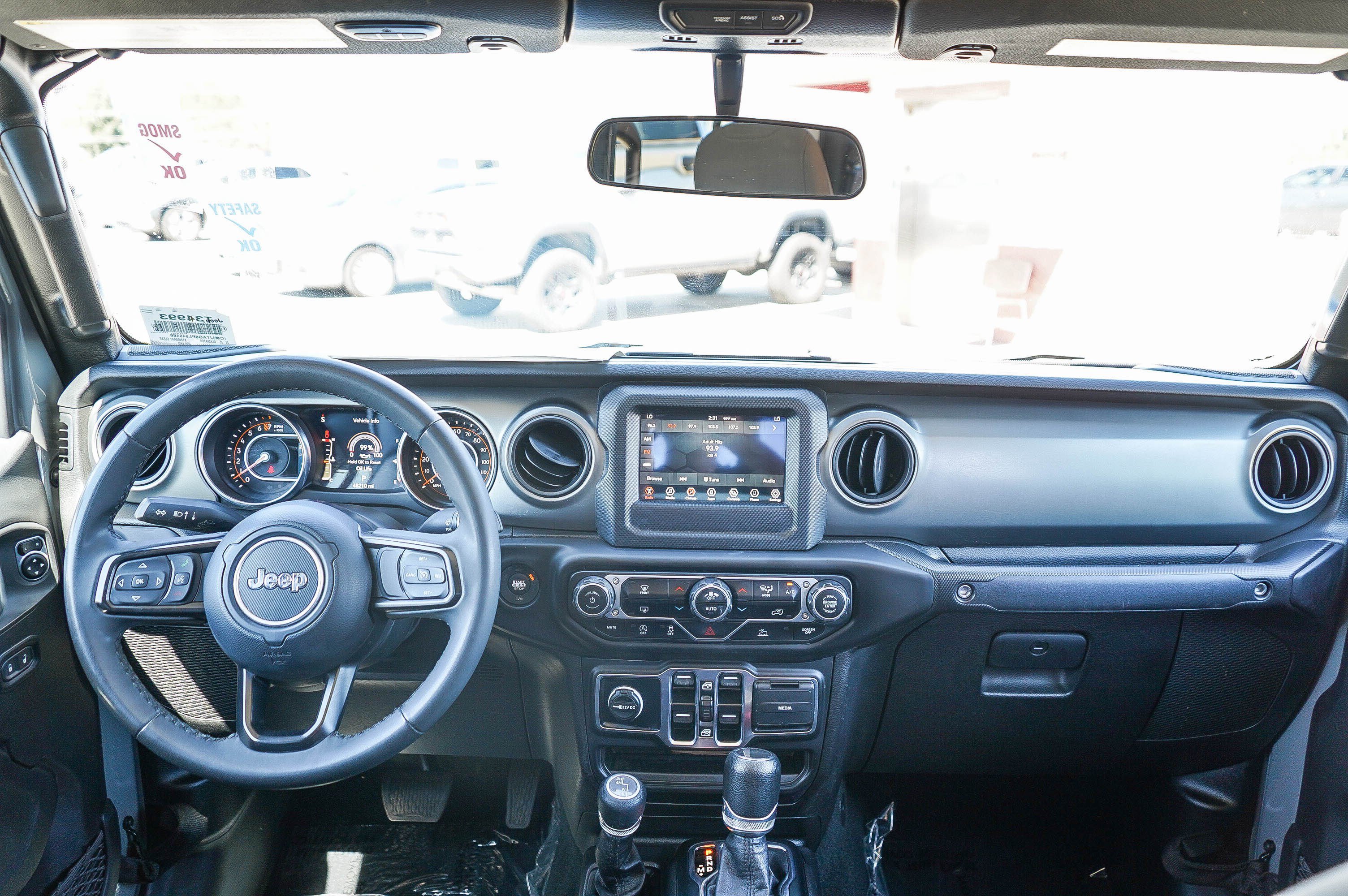 Used 2023 Jeep Gladiator Sport AWD/4WD image 14