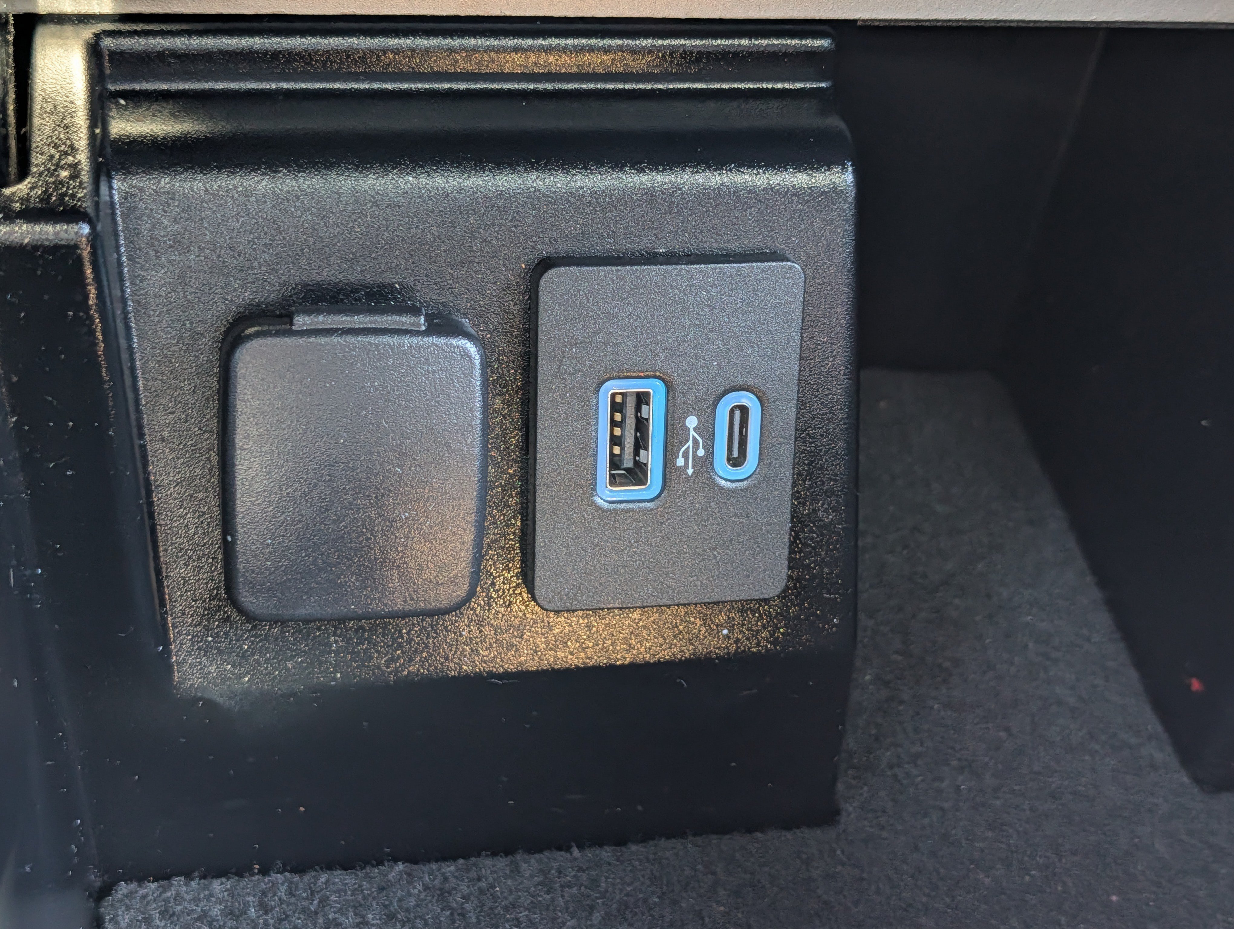 Used 2021 Ford Explorer ST w/ Equipment Group 401A AWD/4WD image 33