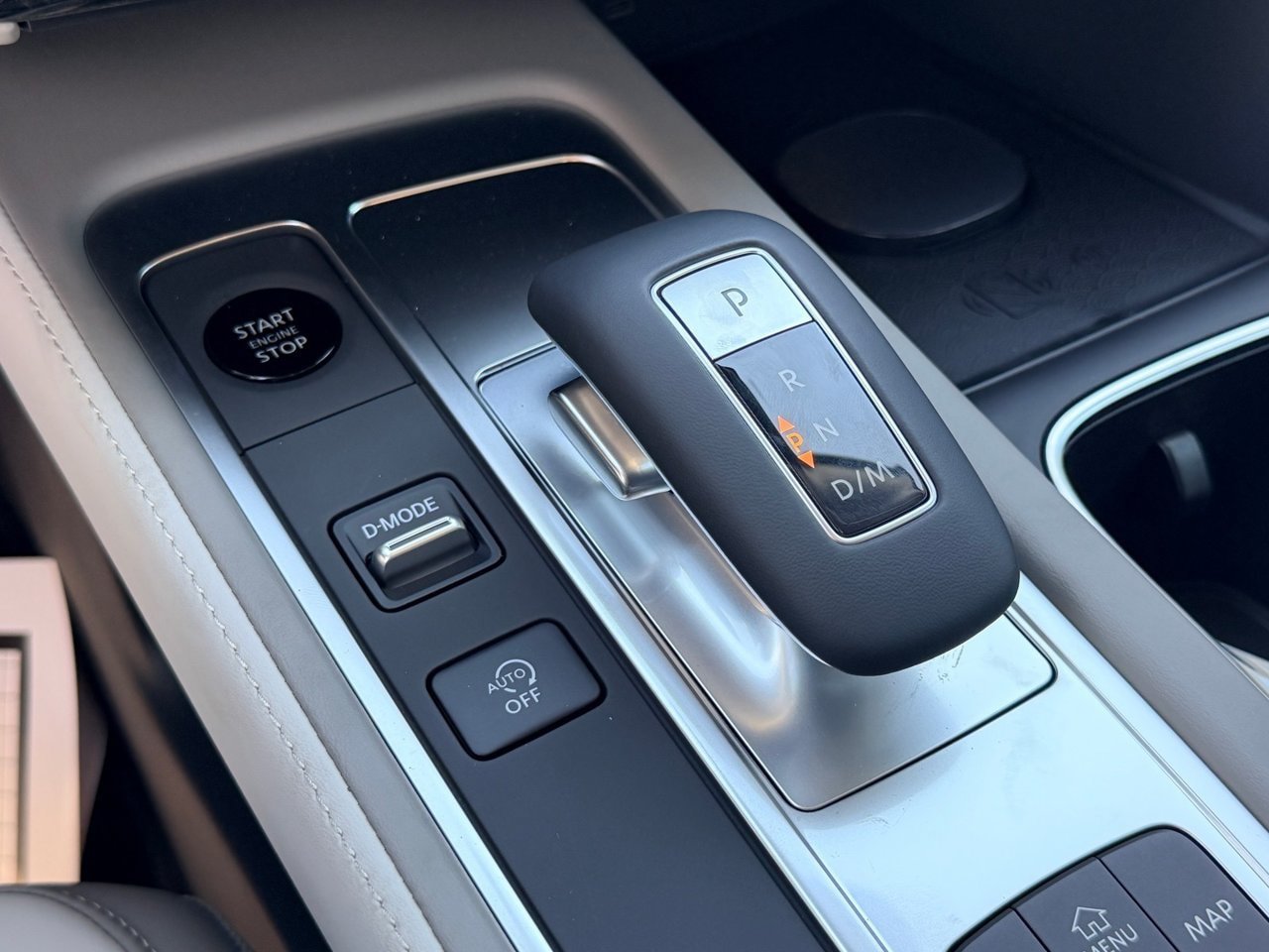 New 2027 INFINITI QX60 Luxe FWD image 25
