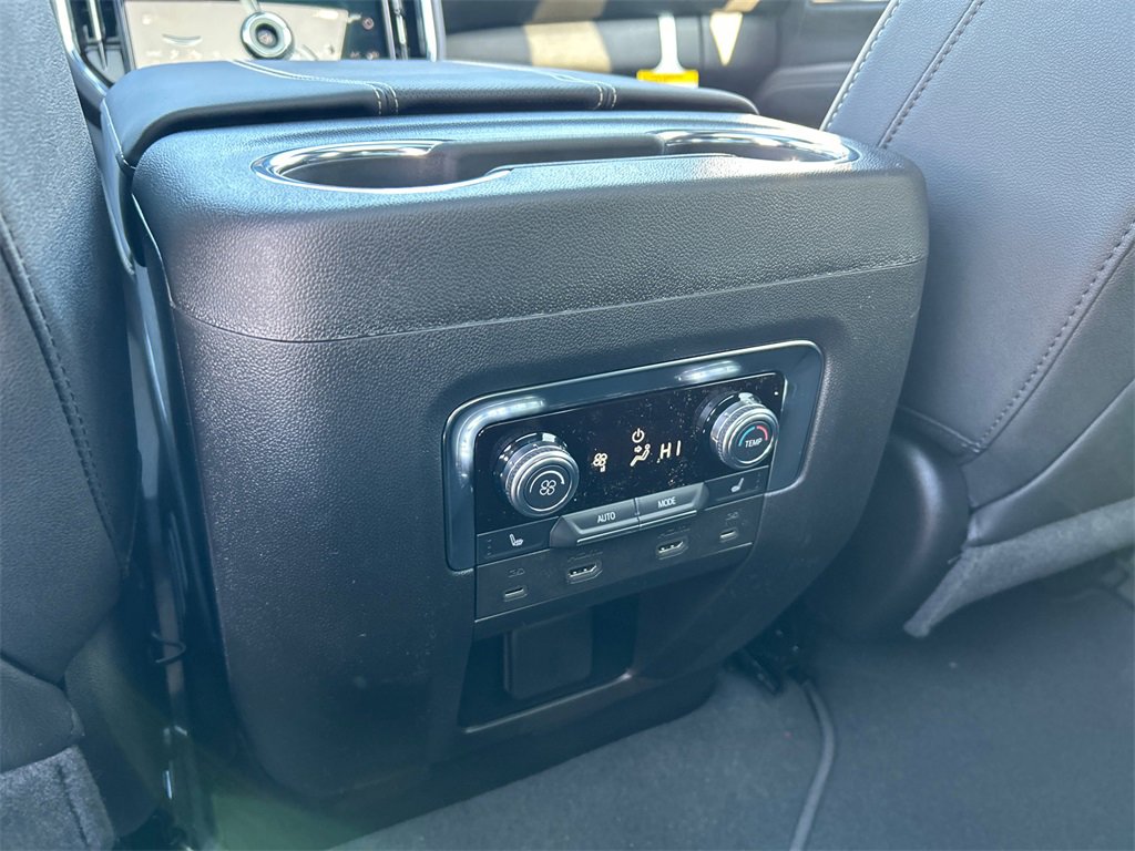 New 2026 GMC Yukon XL Elevation w/ Elevation Premium Package image 30