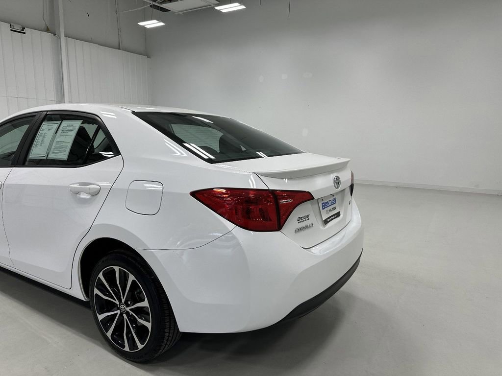 Used 2019 Toyota Corolla SE w/ Carpet Mat Package (TMS) image 14