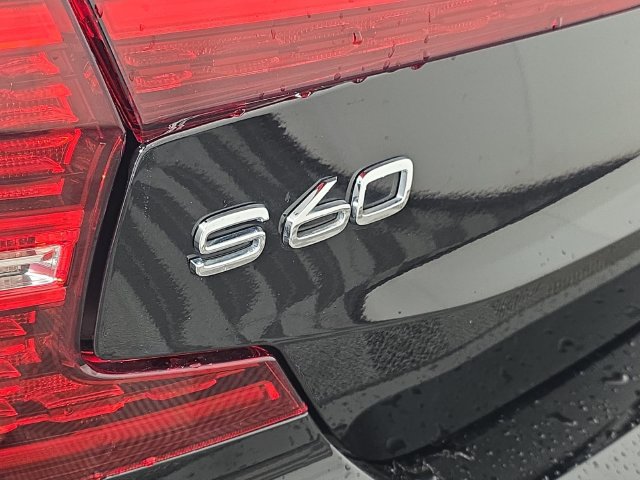 Used 2019 Volvo S60 T5 Momentum FWD image 11