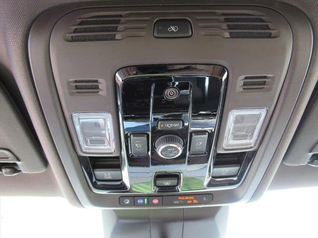 New 2026 Cadillac Escalade ESV Luxury w/ Touring Package image 30