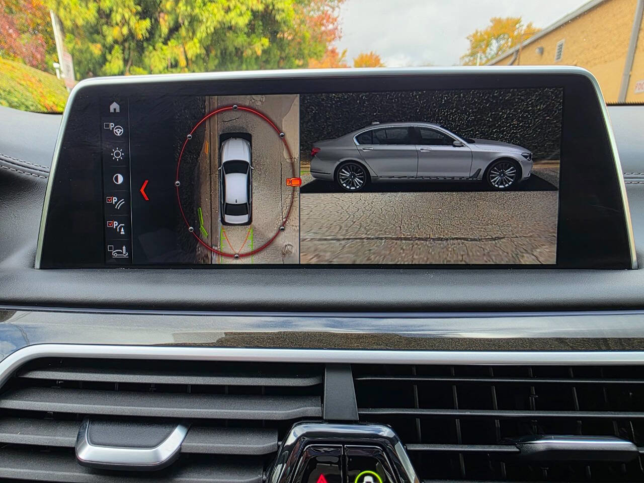 Used 2019 BMW 750i xDrive w/ Executive Package image 33