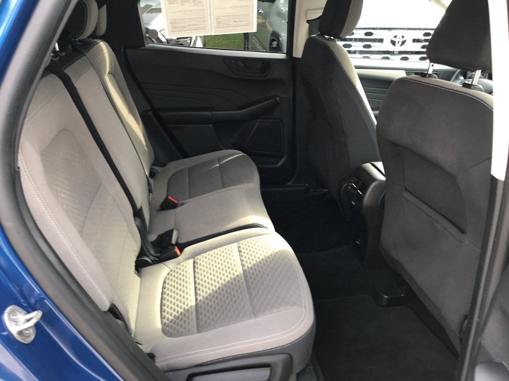 Used 2022 Ford Escape SE image 27