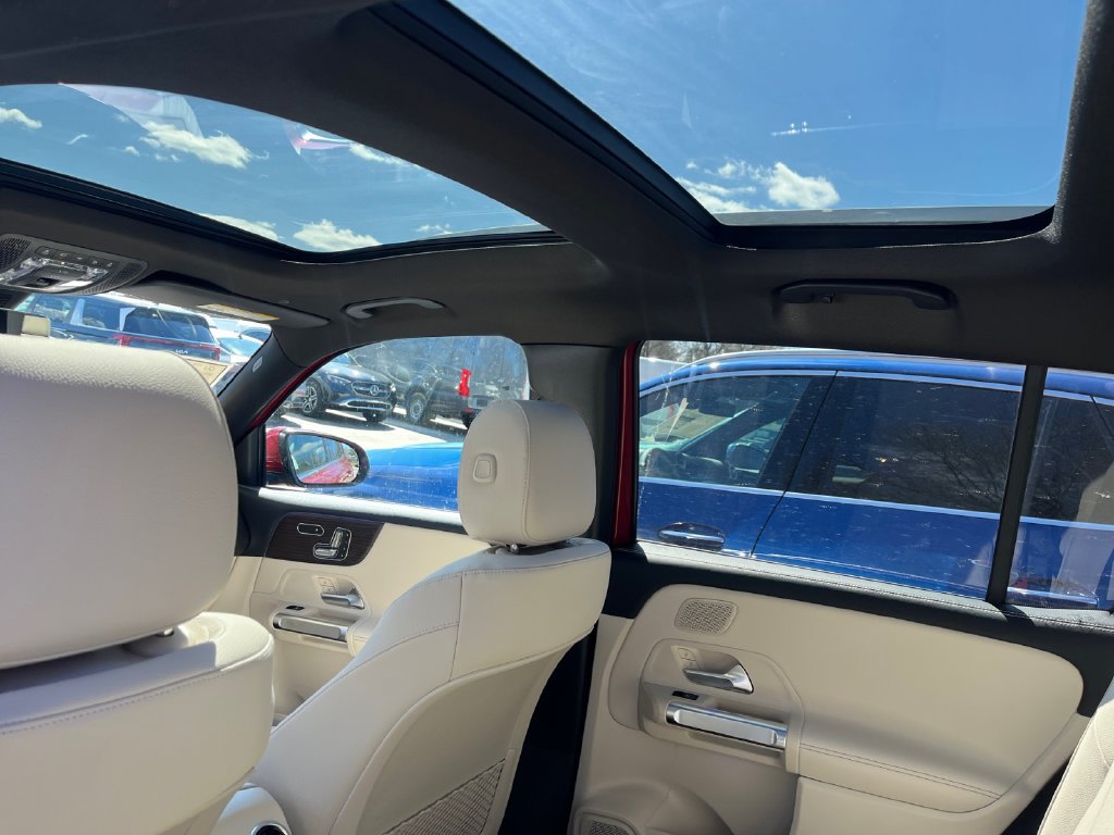 New 2026 Mercedes-Benz GLB 250 4MATIC image 10