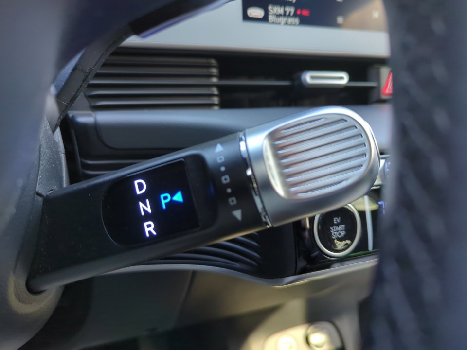 Certified 2024 Hyundai Ioniq 5 SE image 25