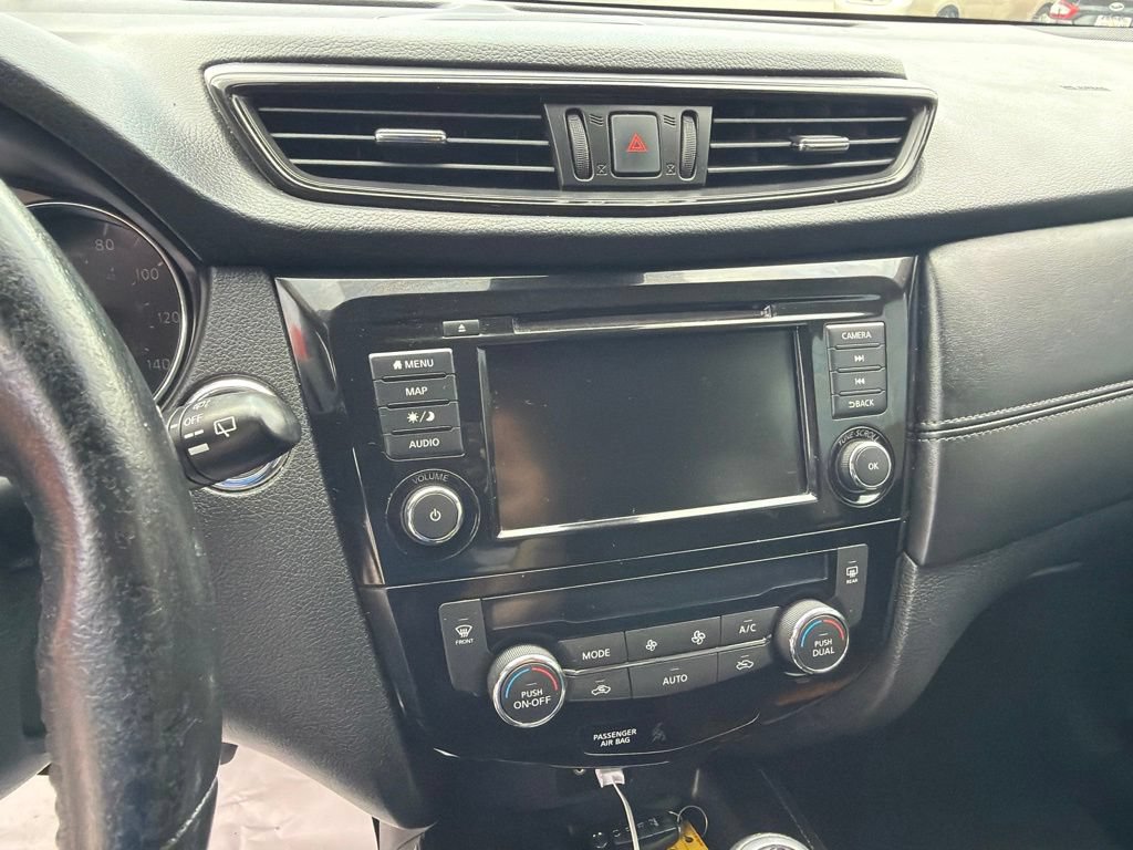 Used 2020 Nissan Rogue SL FWD image 3