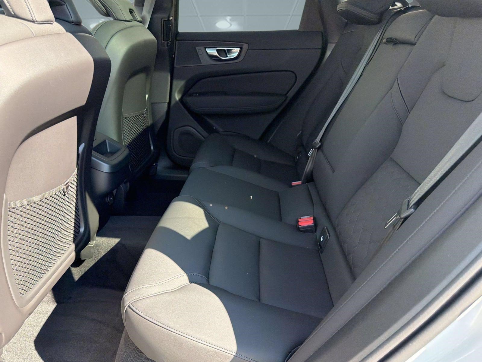New 2026 Volvo XC60 B5 Plus w/ Climate Package AWD/4WD image 23