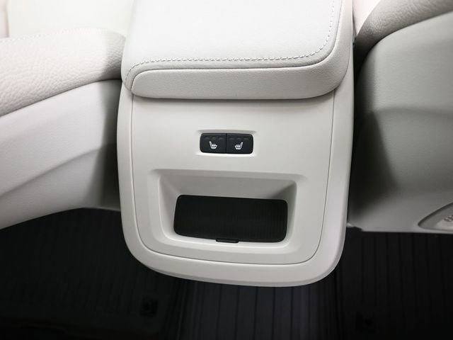 Used 2024 Volvo XC60 B5 Plus w/ Protection Package Premier image 33