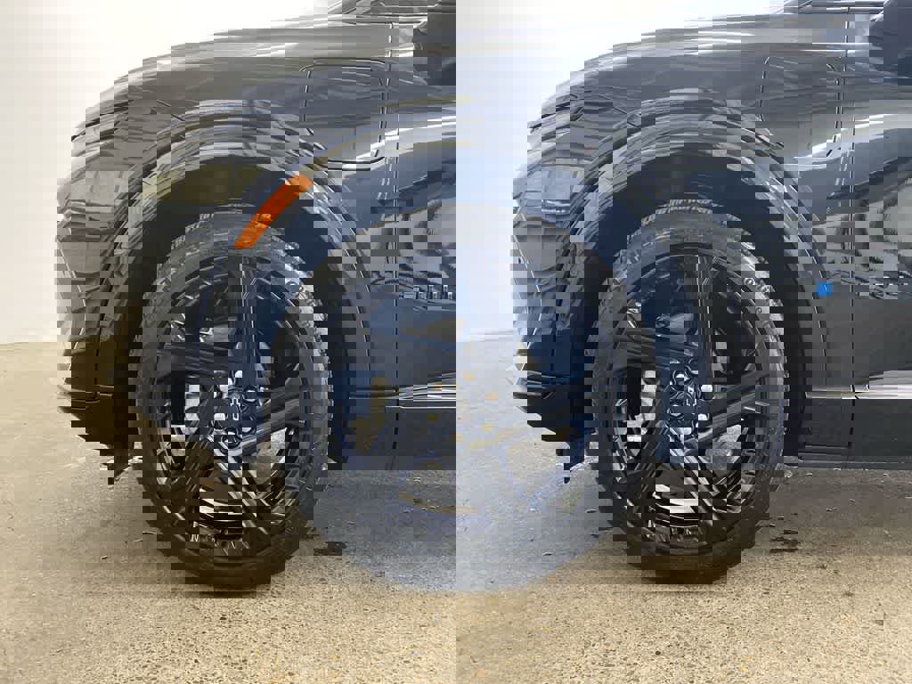 Used 2024 Chevrolet Equinox EV RS image 12