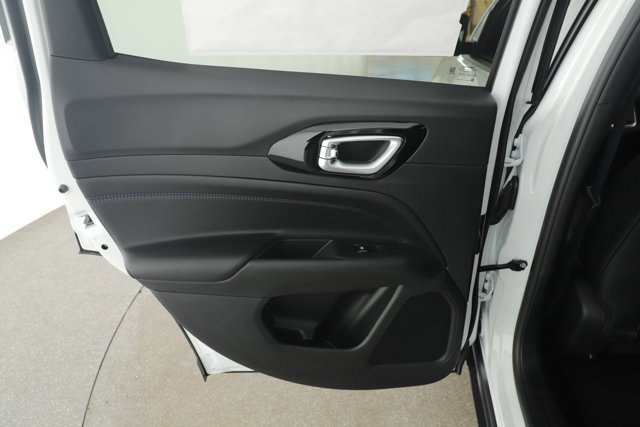 New 2026 Jeep Compass Latitude image 20