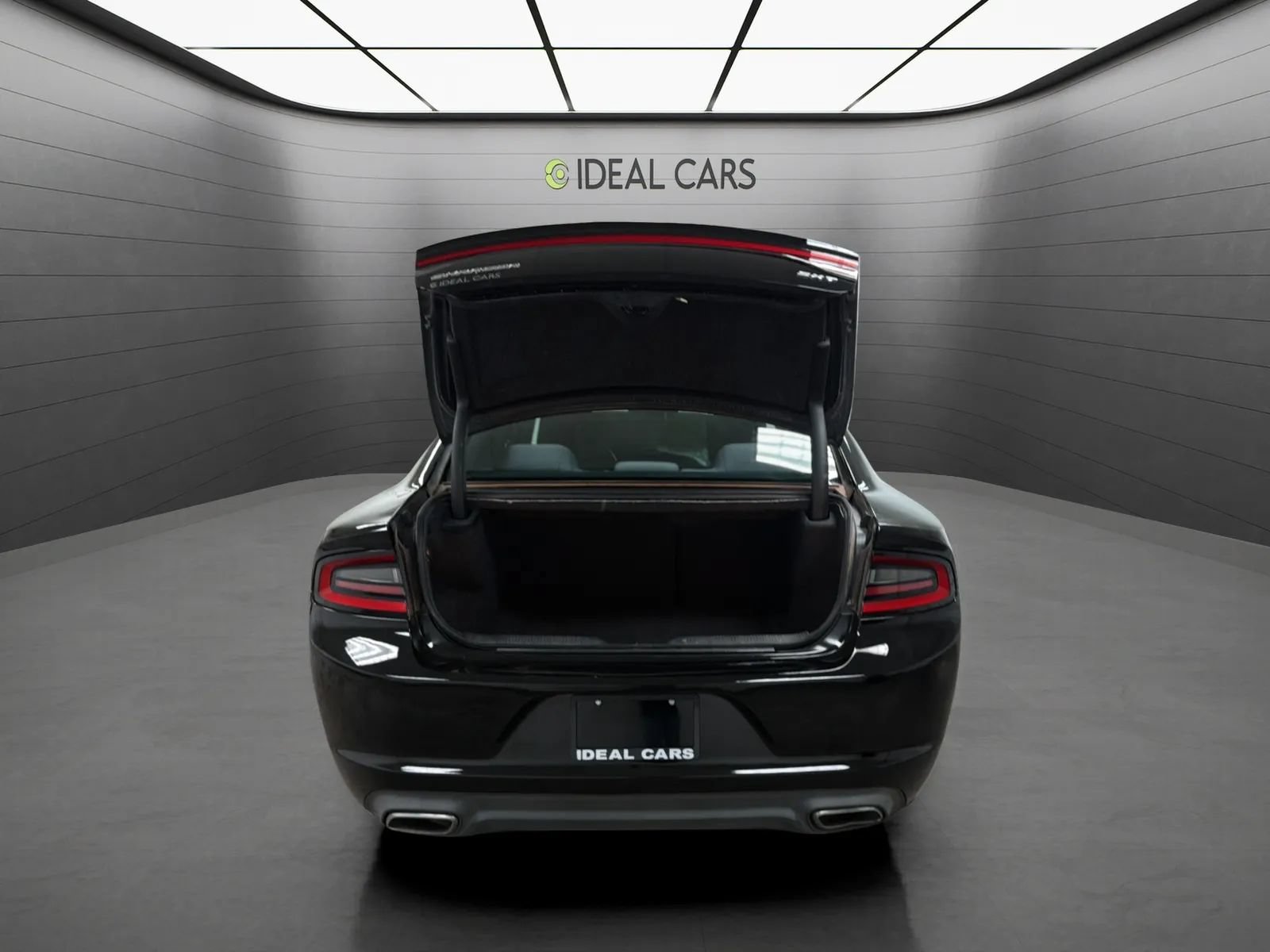 Used 2016 Dodge Charger SXT RWD image 9