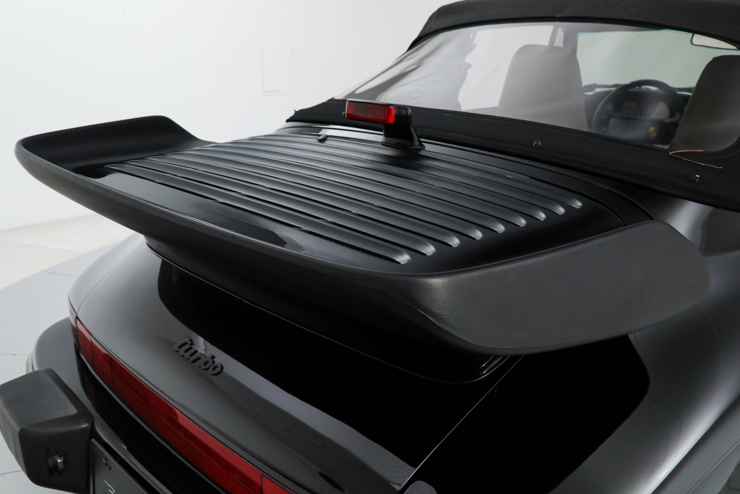 Used 1989 Porsche 911 Turbo Targa RWD image 13