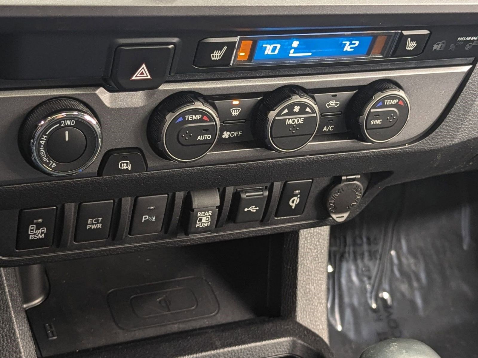 Used 2023 Toyota Tacoma TRD Off-Road image 26