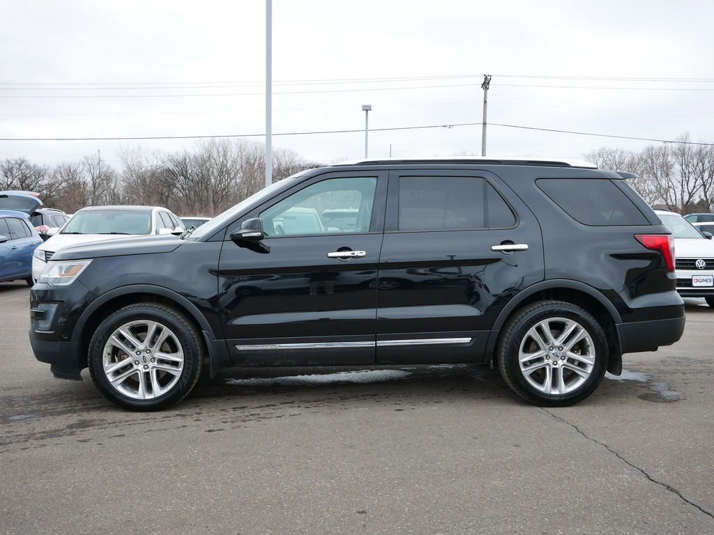 Used 2016 Ford Explorer Limited w/ Equipment Group 301A image 4