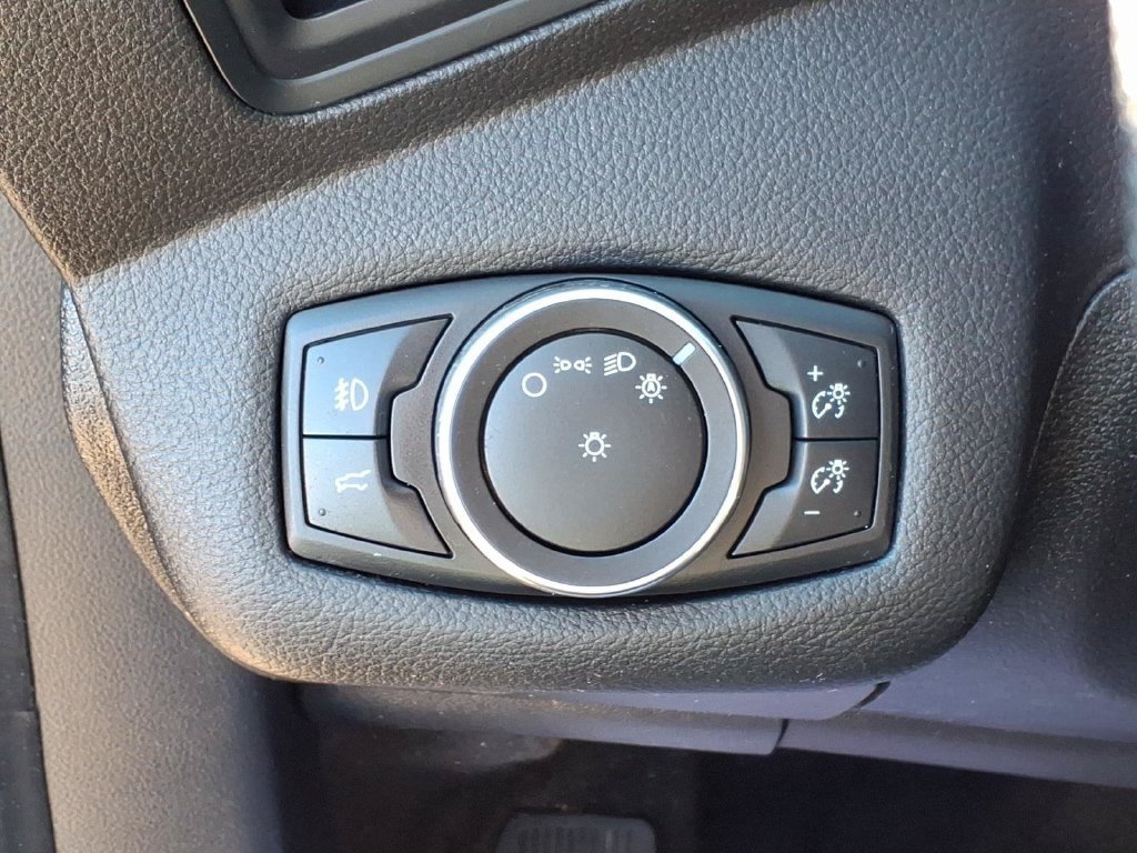 Used 2017 Ford Escape SE w/ Equipment Group 201A FWD image 14