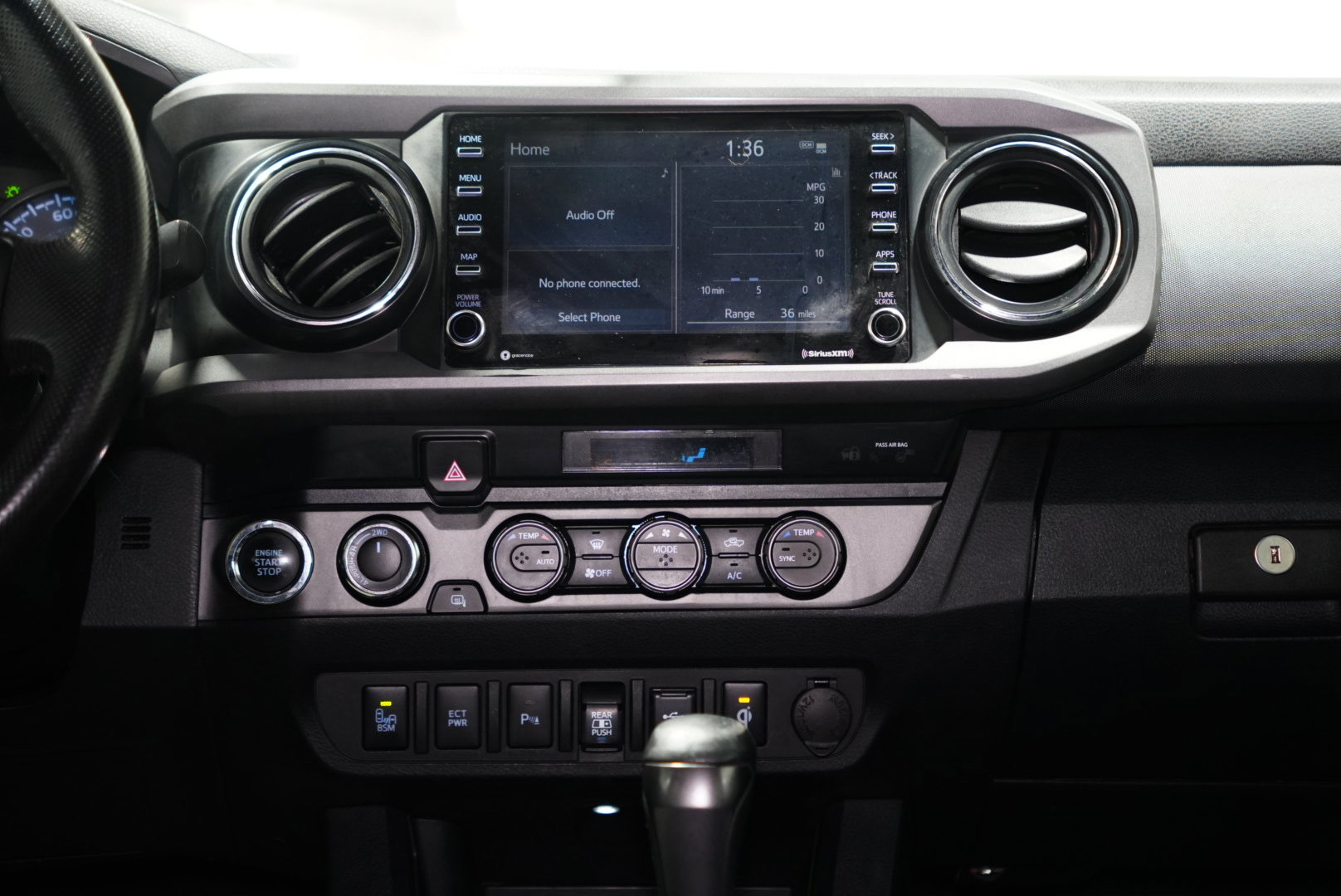 Used 2022 Toyota Tacoma TRD Sport image 12