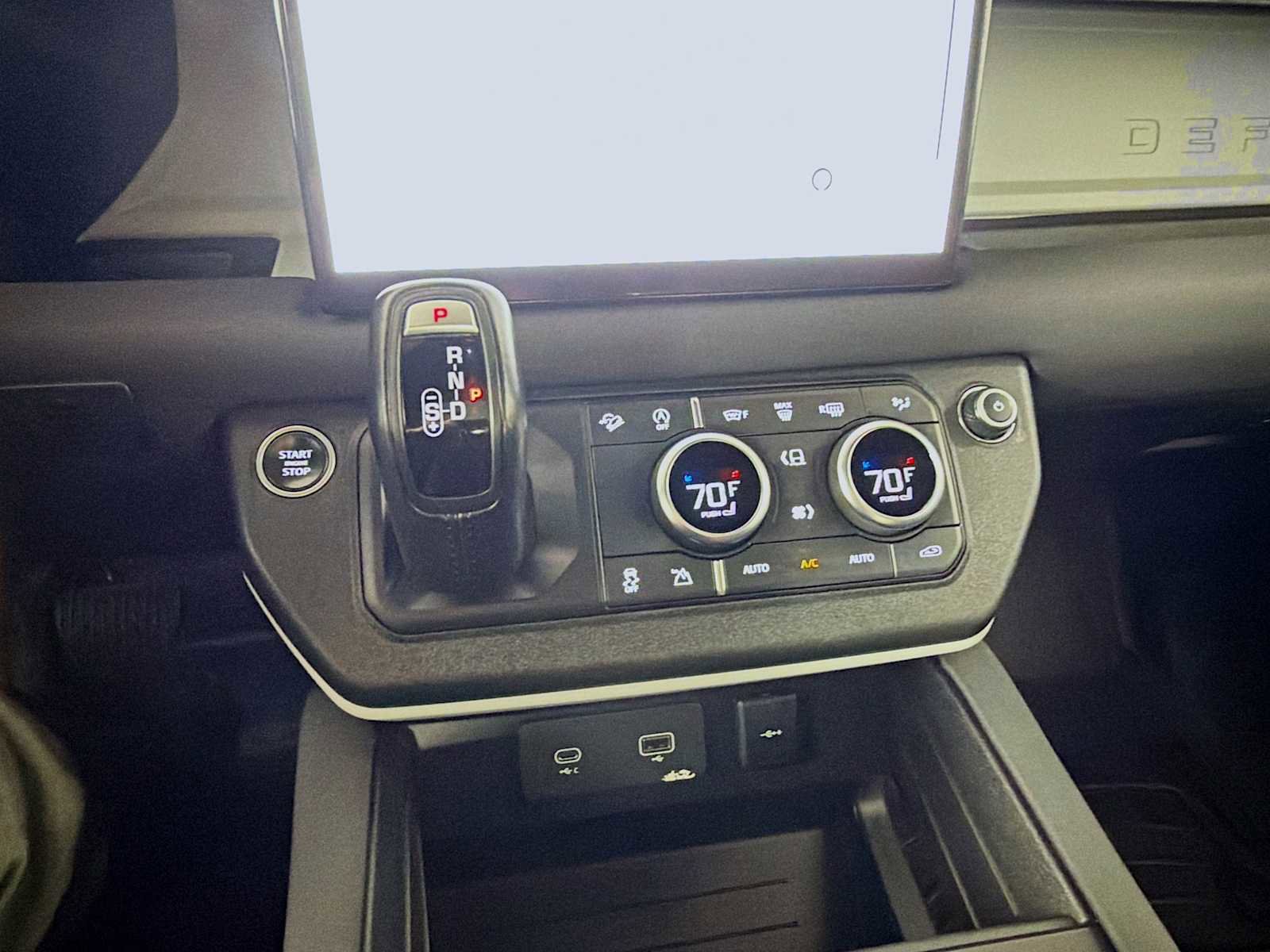 Used 2022 Land Rover Defender 110 S AWD/4WD image 18