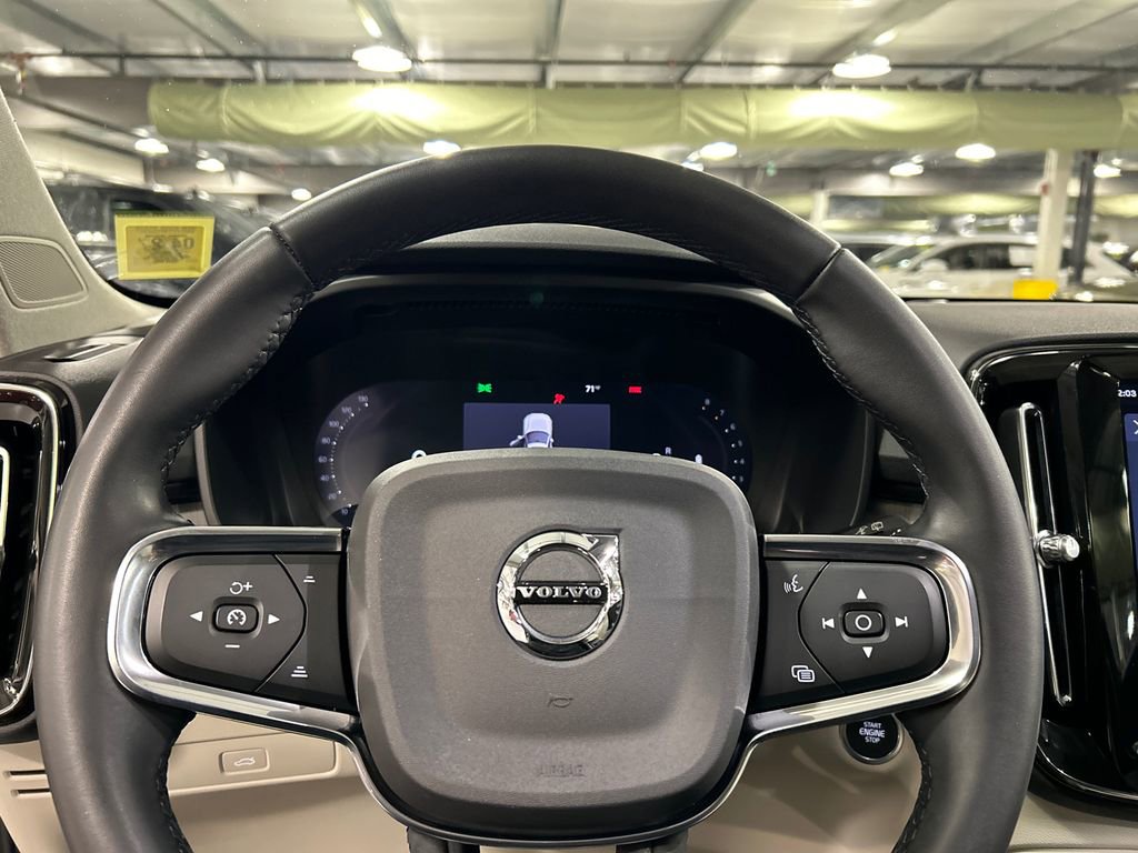 Used 2023 Volvo XC40 B5 Plus w/ Driver Assist Package AWD/4WD image 12