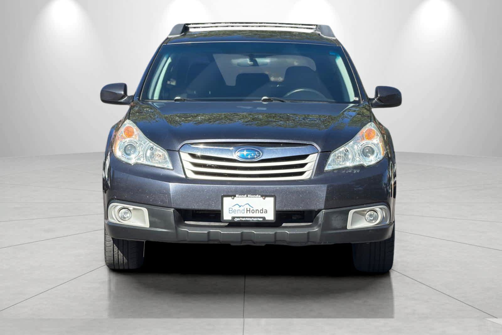 Used 2010 Subaru Outback 2.5i Premium AWD/4WD image 10