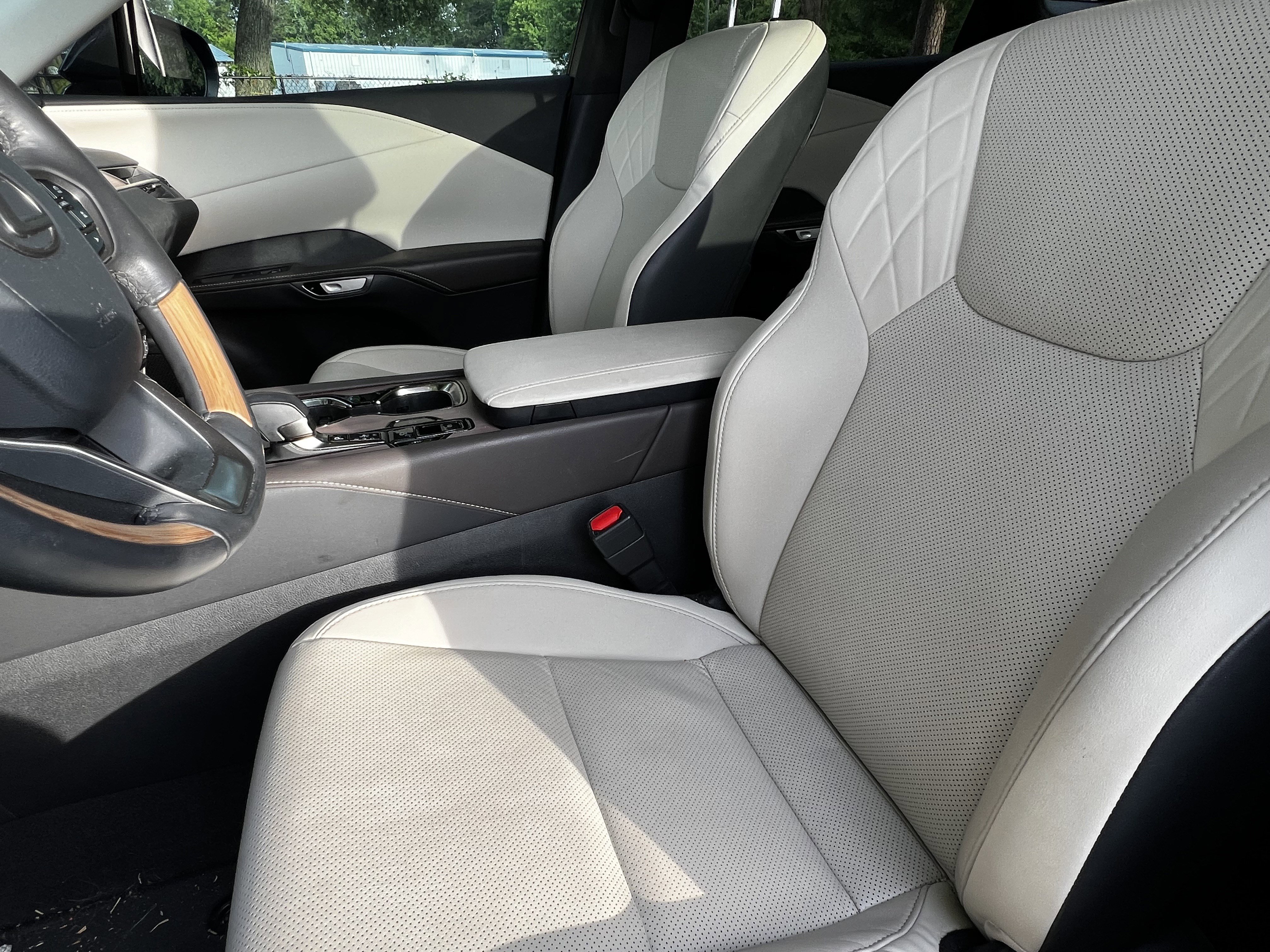 Used 2024 Lexus RX 350 Premium w/ Cold Area Package FWD image 17