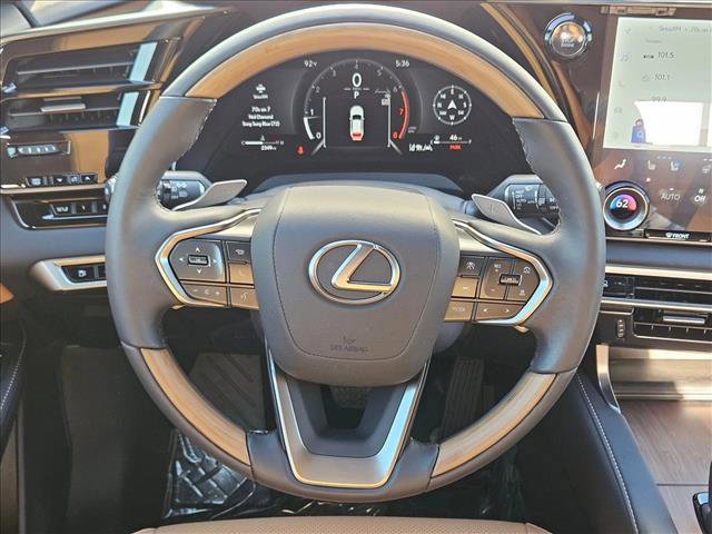 Used 2026 Lexus RX 350 Premium w/ Accessory Package (2T) image 15