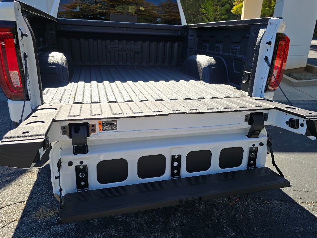 New 2026 GMC Sierra 1500 SLT w/ SLT Premium Plus Package image 8