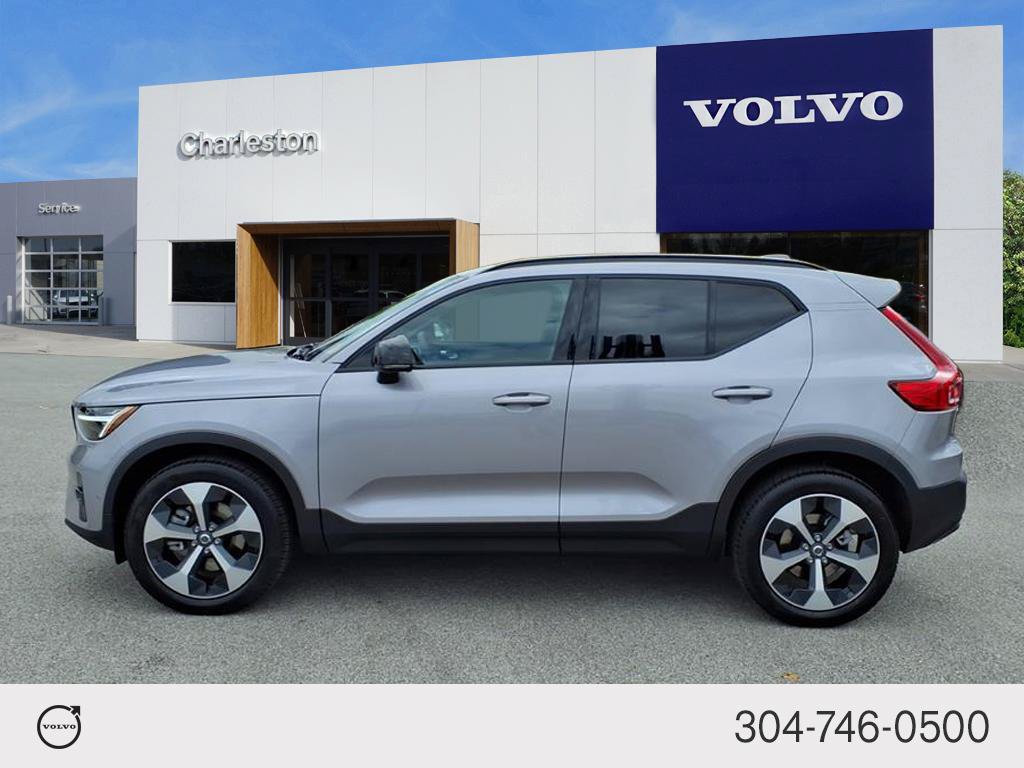 Certified 2026 Volvo XC40 B5 Plus w/ Climate Package AWD/4WD image 6