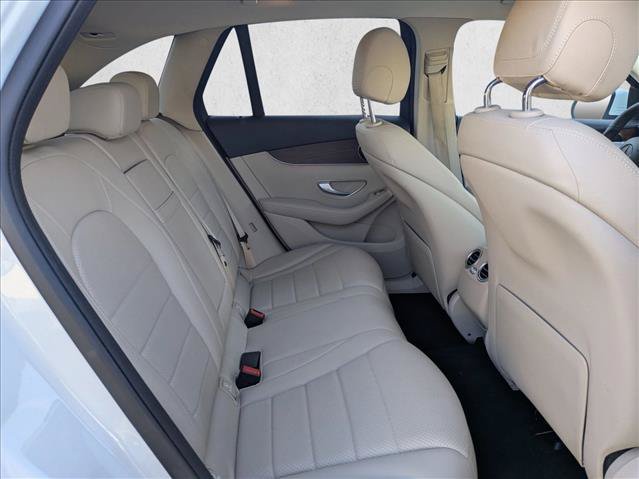 Used 2022 Mercedes-Benz GLC 300 4MATIC image 21