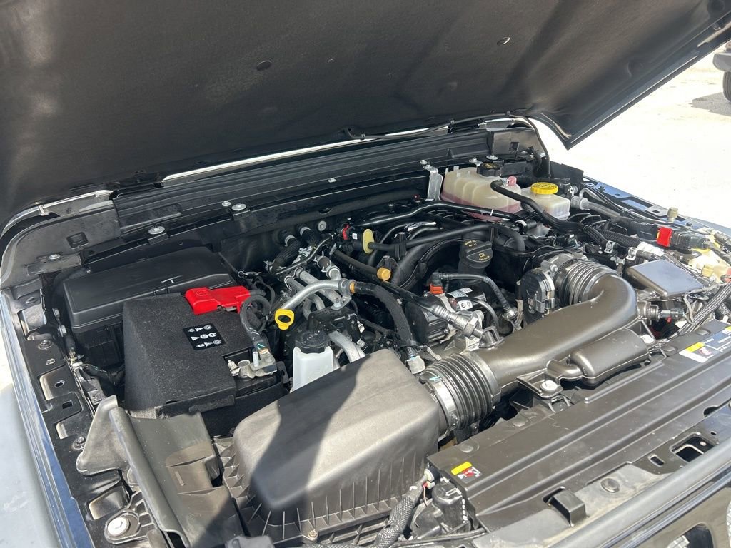 Used 2023 Jeep Wrangler Sport S image 16
