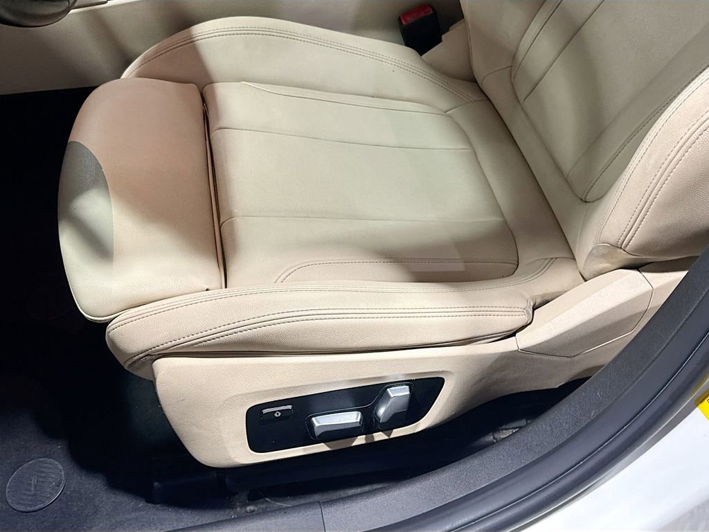Used 2019 BMW 330i Sedan w/ Driving Assistance Package RWD image 20
