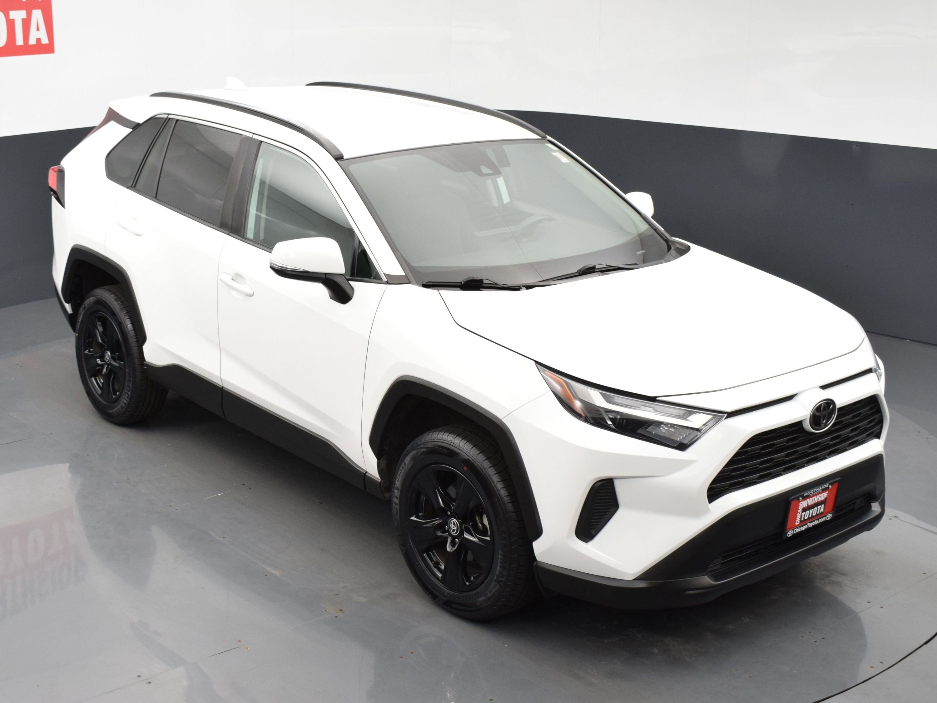 Used 2022 Toyota RAV4 XLE FWD image 21