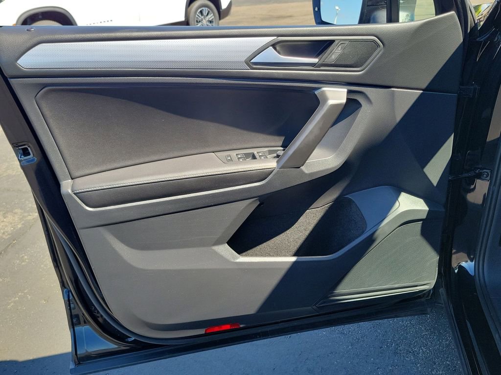 Used 2023 Volkswagen Tiguan S FWD image 21